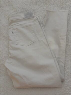 Levi's 712 Women's White High-Rise Jeans size 32
